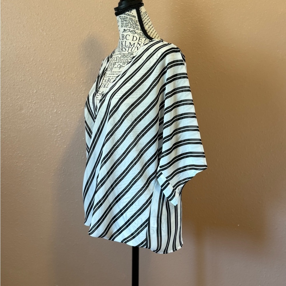 Wayf Black and White Striped Blouse - Picture 4 of 5